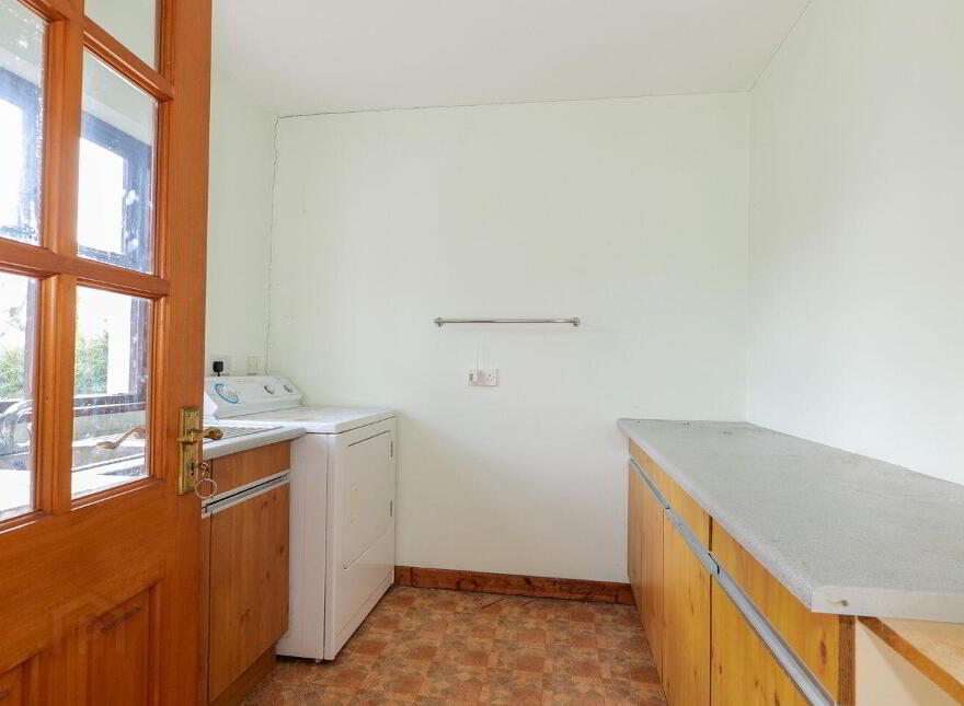 Aileach, Taylors Hill Road, H91C83W