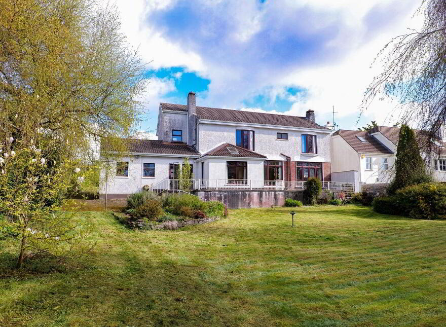 Aileach, Taylors Hill Road, H91C83W