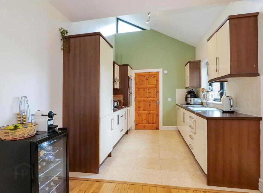 68 Ashthorn Avenue, Headford, H91AW9K