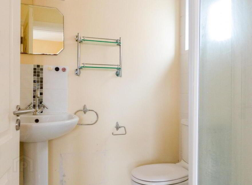 68 Ashthorn Avenue, Headford, H91AW9K