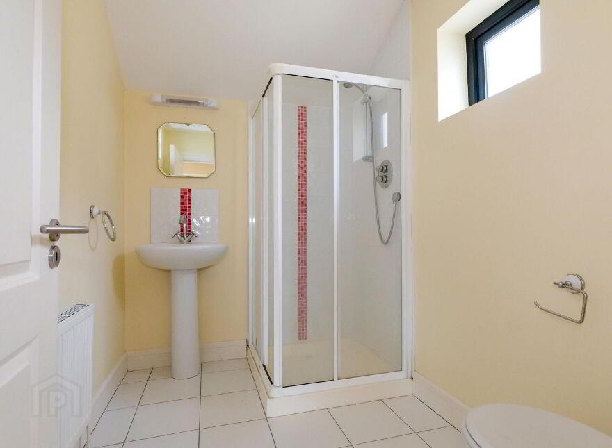 68 Ashthorn Avenue, Headford, H91AW9K