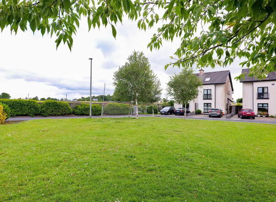 68 Ashthorn Avenue, Headford, H91AW9K