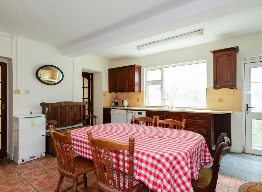 7 Bowling Green, H91FK2T