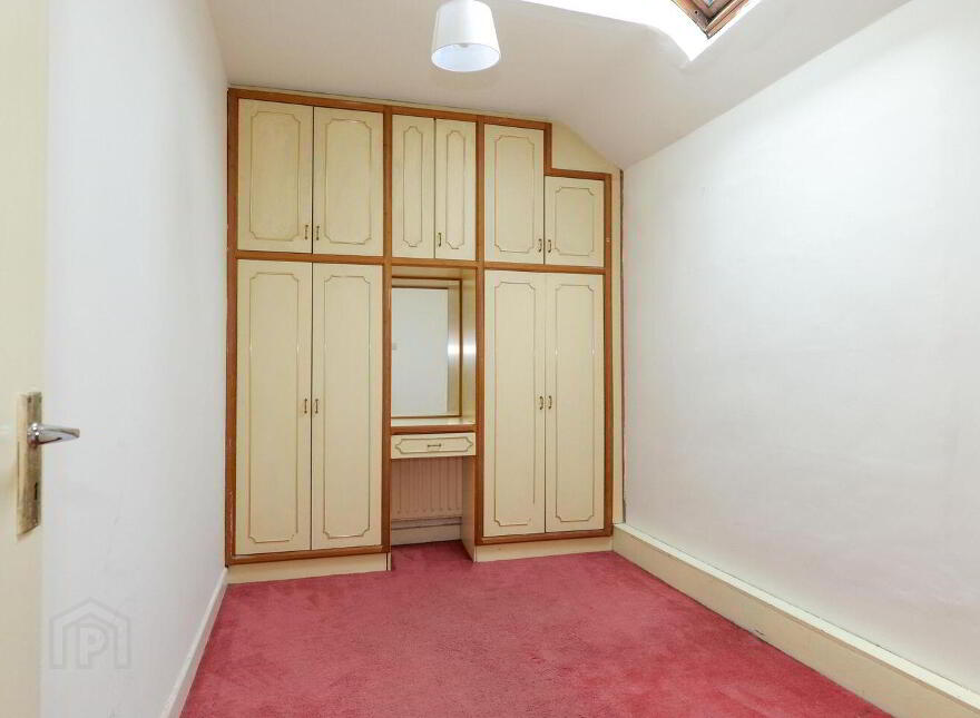 7 Bowling Green, H91FK2T