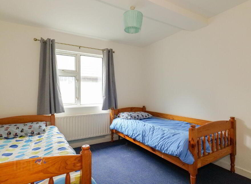 7 Bowling Green, H91FK2T
