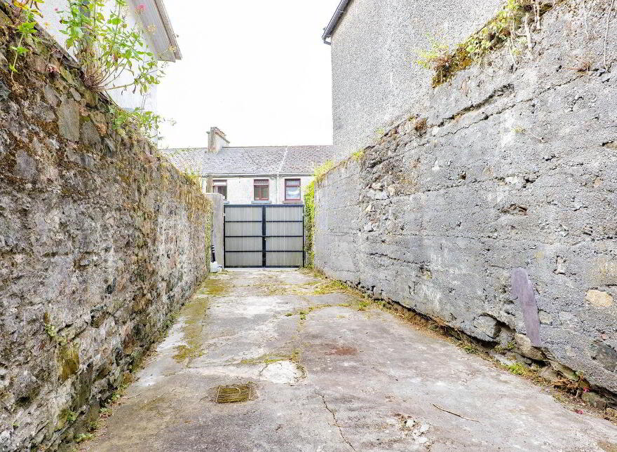 7 Bowling Green, H91FK2T