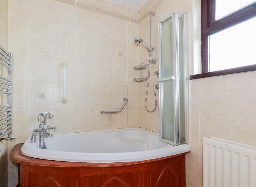 40 Crestwood, Coolough Road, H91A78R