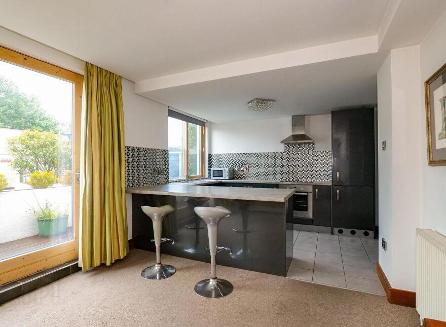 14 Tobar Na Mban, Lough Atalia Road, H91KV7P