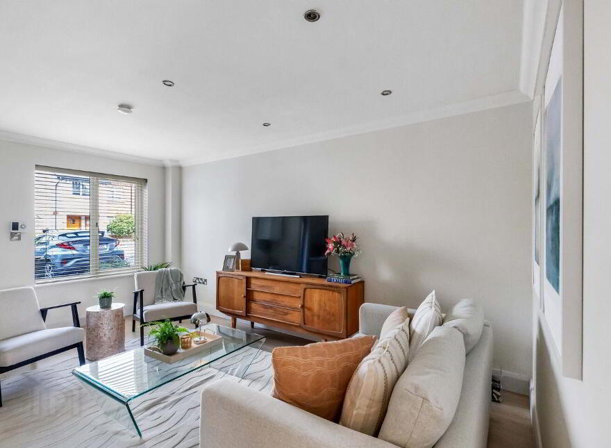 201 Churchfields, Ashbourne, A84A663
