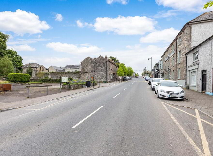Main Street, Slane