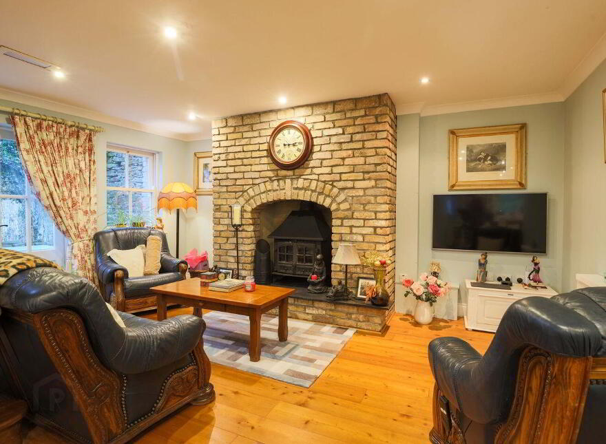 Hollytree House, Main Street, Slane, C15X7T3
