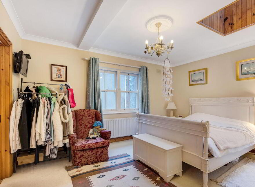 Hollytree House, Main Street, Slane, C15X7T3