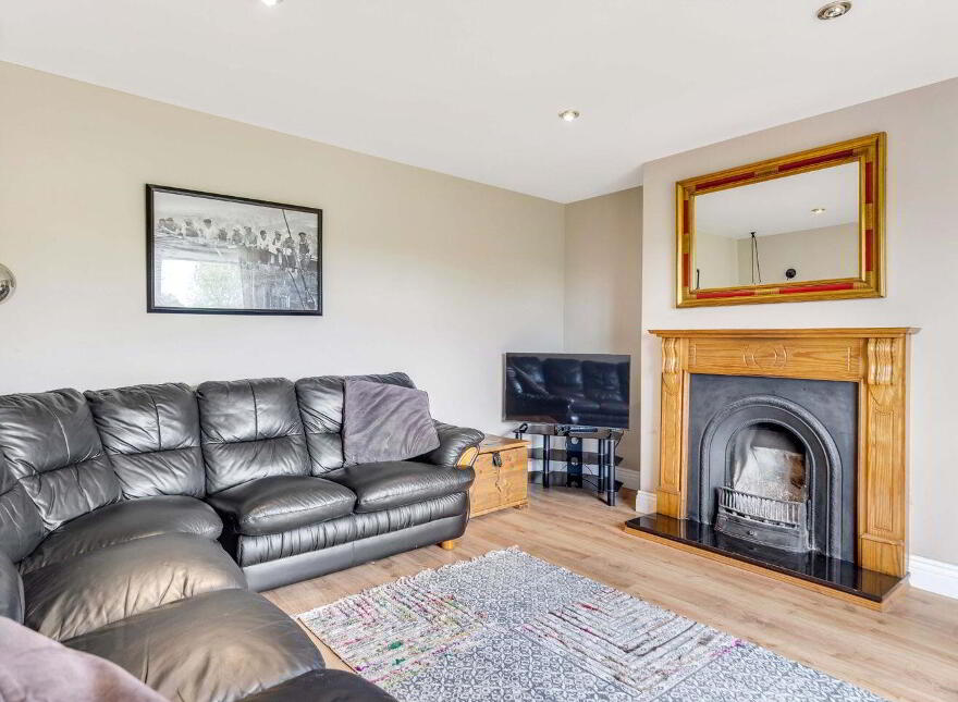 Castlecor, Oldcastle, A82WR15