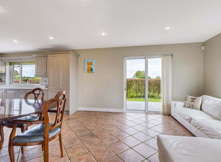 Castlecor, Oldcastle, A82WR15