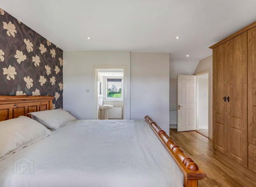 Castlecor, Oldcastle, A82WR15