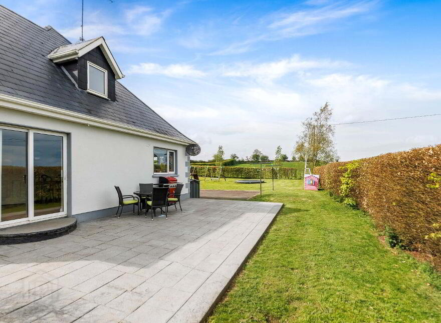 Castlecor, Oldcastle, A82WR15