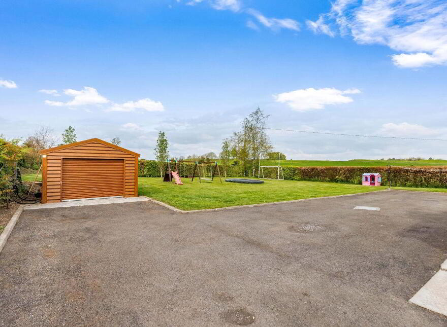 Castlecor, Oldcastle, A82WR15