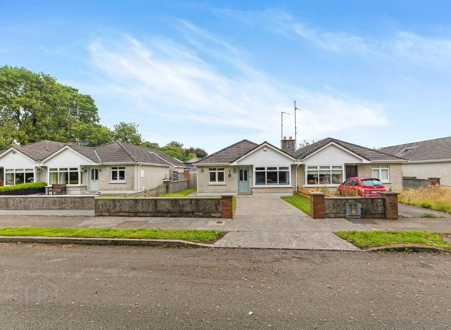 27 Edenwood, Kilmainhamwood, A82Y422