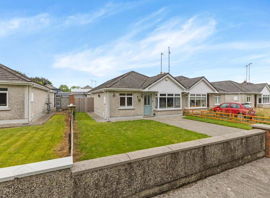27 Edenwood, Kilmainhamwood, A82Y422