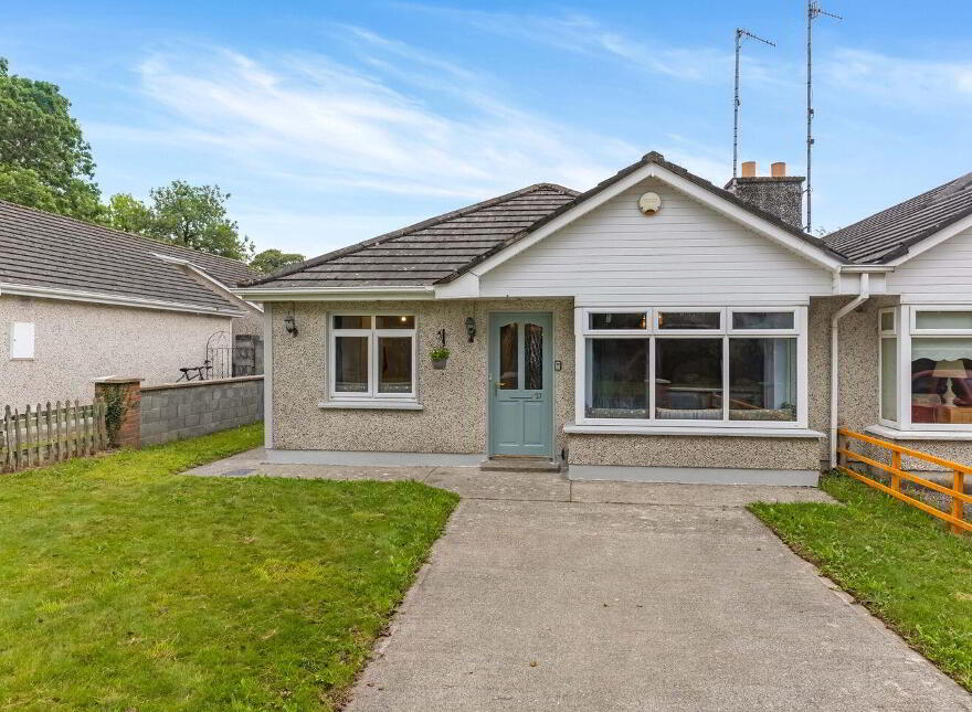 27 Edenwood, Kilmainhamwood, A82Y422