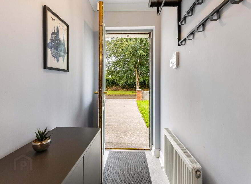27 Edenwood, Kilmainhamwood, A82Y422