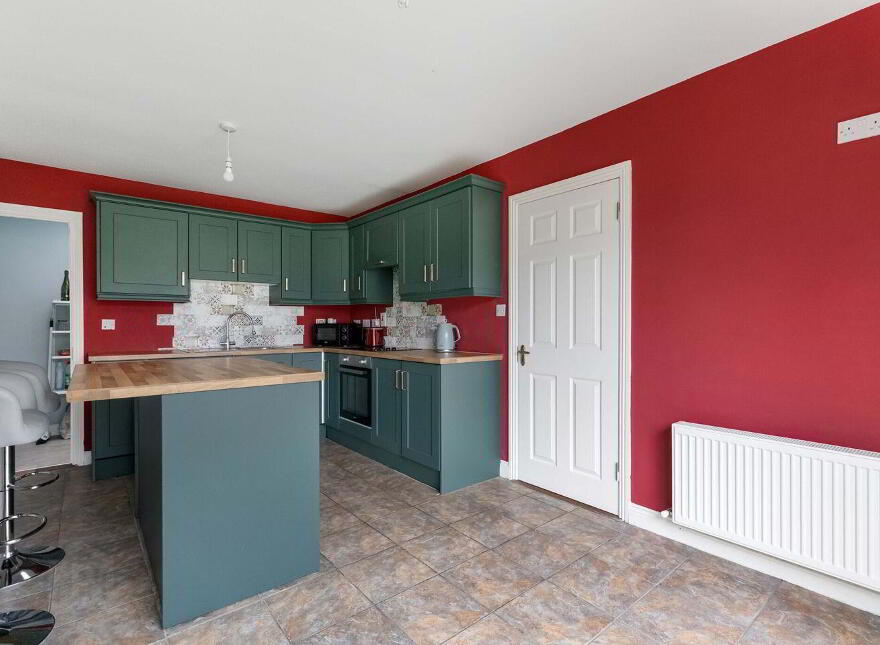 27 Edenwood, Kilmainhamwood, A82Y422