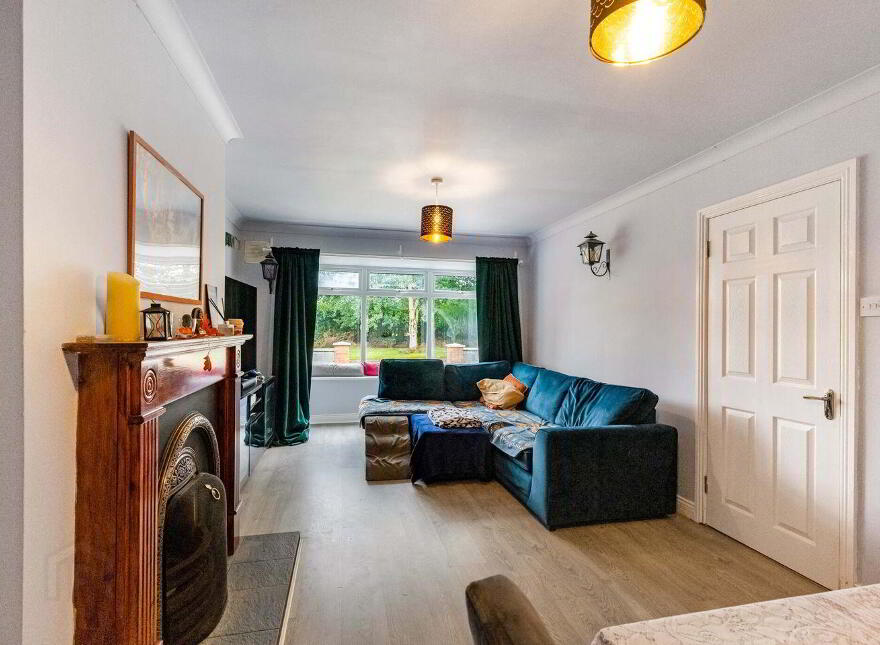27 Edenwood, Kilmainhamwood, A82Y422