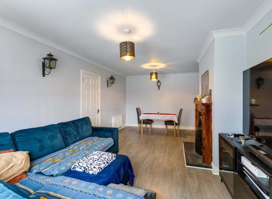 27 Edenwood, Kilmainhamwood, A82Y422