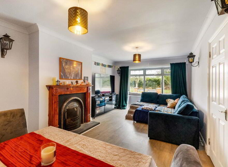 27 Edenwood, Kilmainhamwood, A82Y422