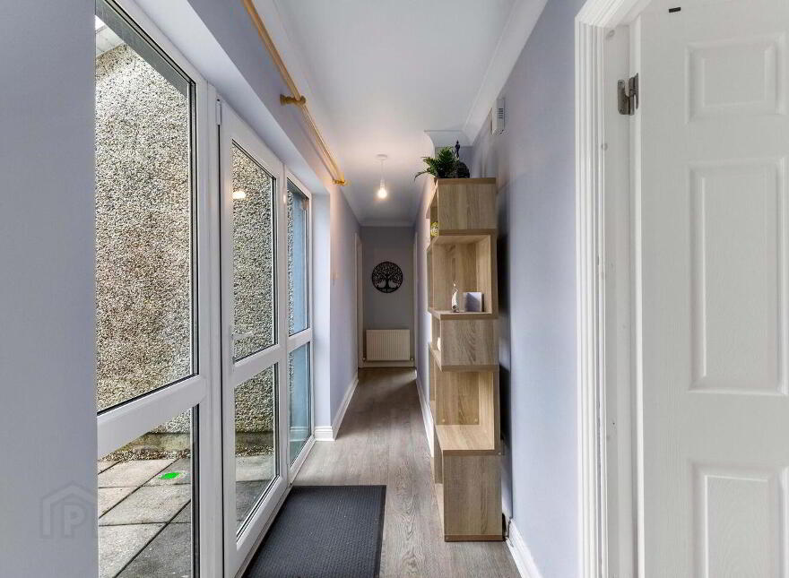 27 Edenwood, Kilmainhamwood, A82Y422