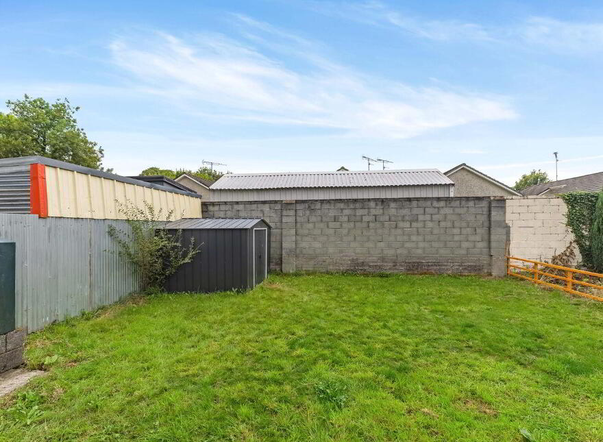 27 Edenwood, Kilmainhamwood, A82Y422