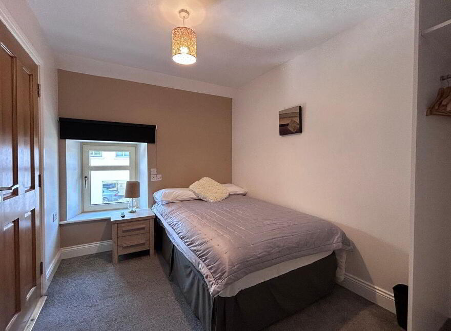The Valley, Fethard, E91EP66