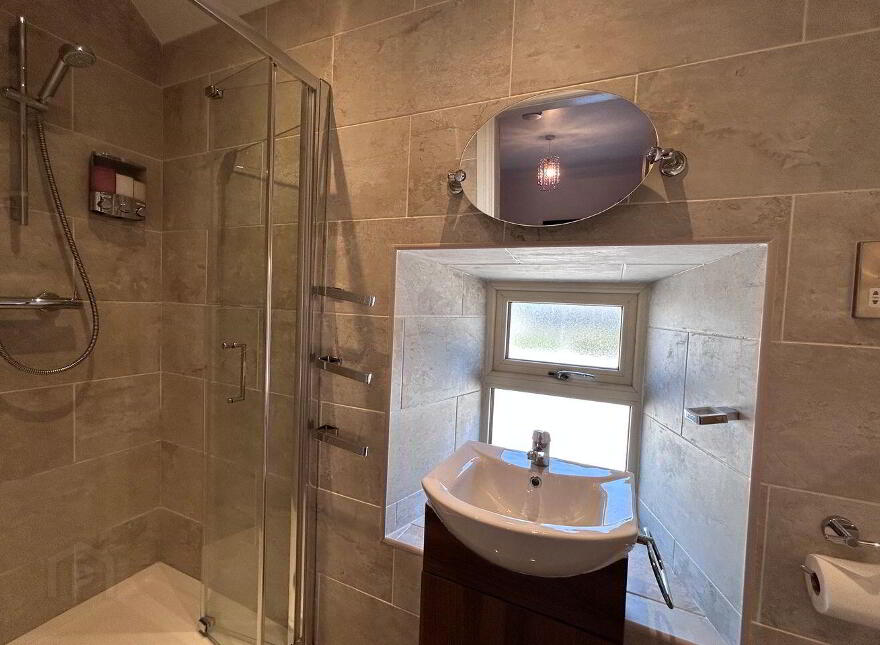 The Valley, Fethard, E91EP66