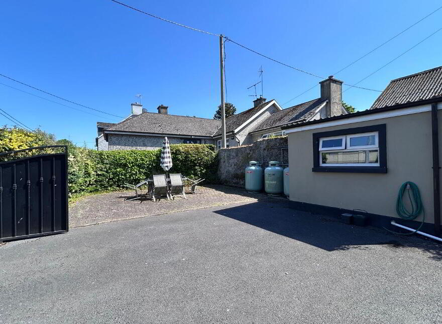 The Valley, Fethard, E91EP66
