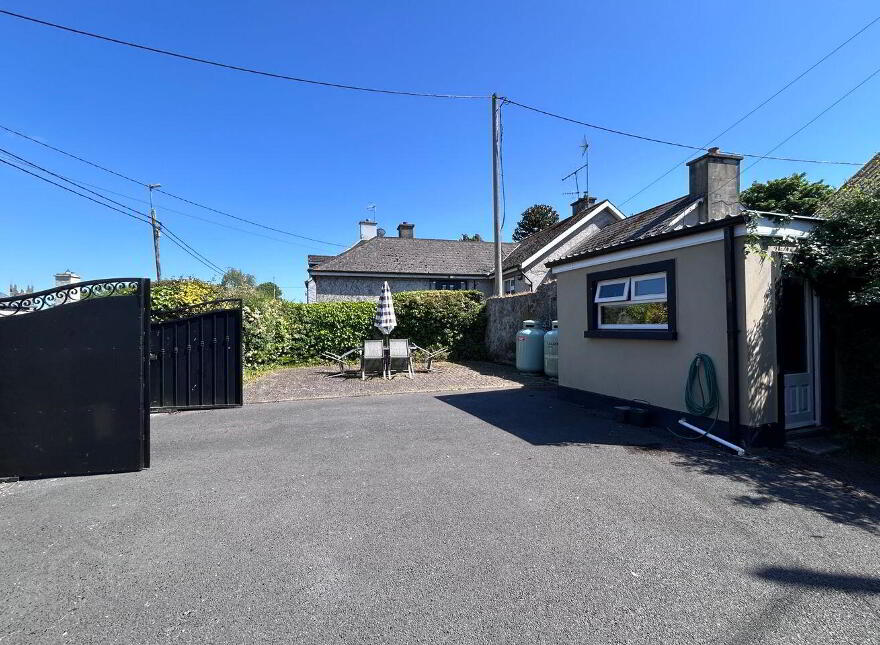 The Valley, Fethard, E91EP66