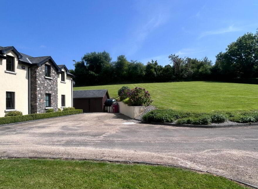 Scrouthea, Clonmel, E91E5V2