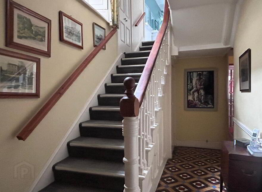 21 Main Street, Cashel