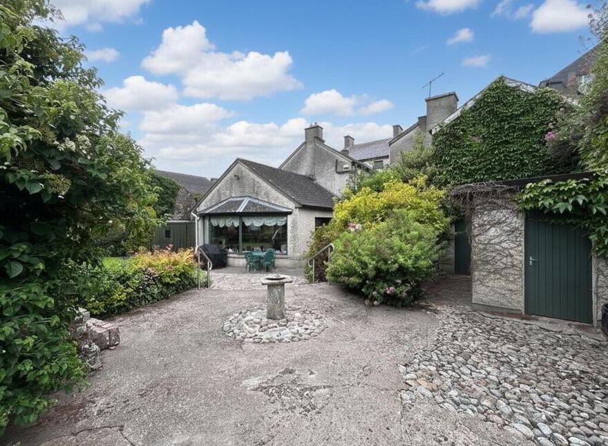 21 Main Street, Cashel