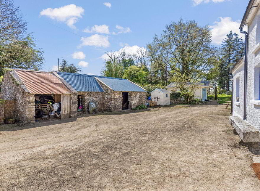 Knocksquire, Killedmond, R95F6P5