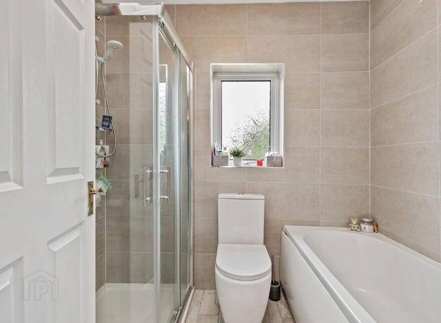 27 College Green, Green Road, R93E7P6