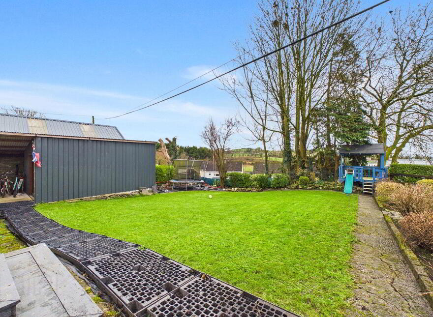 Main Street, Kildysart, V95D7Y7