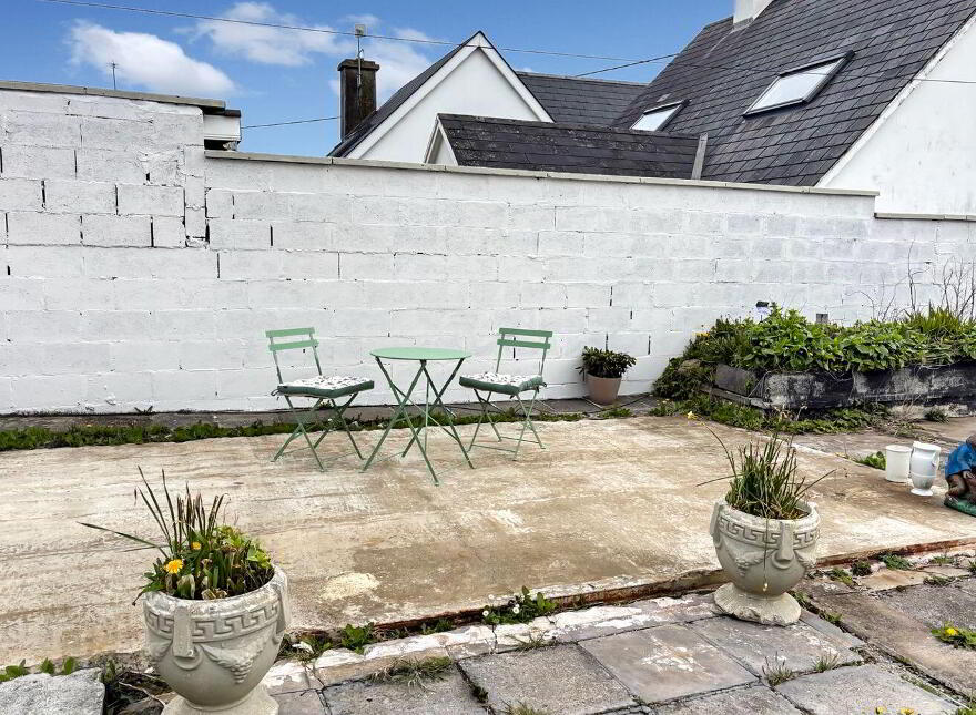 Saint Annes, Grattan Street, Kilkee, V15EA06