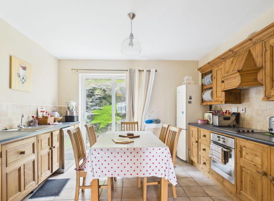 3 Castlefield, Kilkee, V15DH24