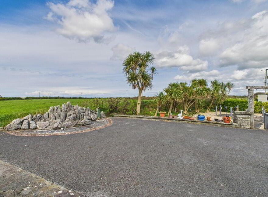 Aisling Geal, Shandrum, Mullagh, V95R067
