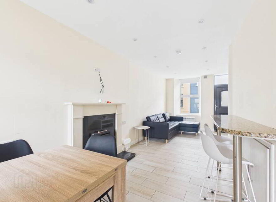 9 Moore Street, Kilrush, V15TK25