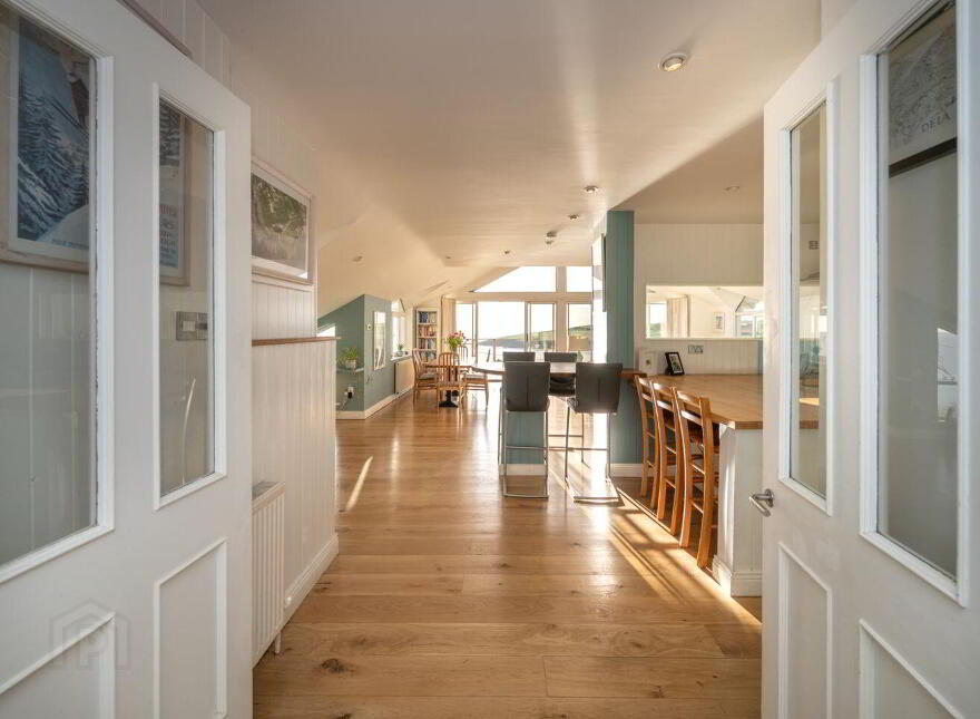 Whistler, Coast Road, Fountainstown, Fountainstown, P43K300