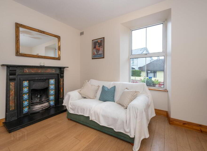 1 Strawberry Cottages, Lee Road, Sundays Well, Cork, T23K12Y