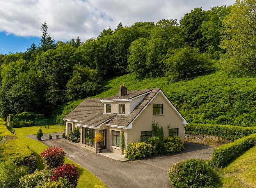 Healy's Bridge, Carrigrohane, T12KF7H