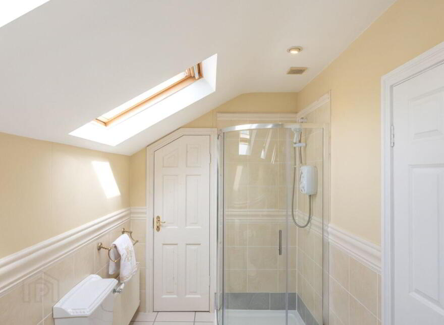 Roselodge, Model Farm Road, Model Farm Road, T12KN6Y
