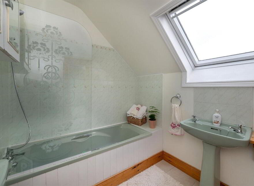 Inglebrook, Ovens, Farran, P31HW67